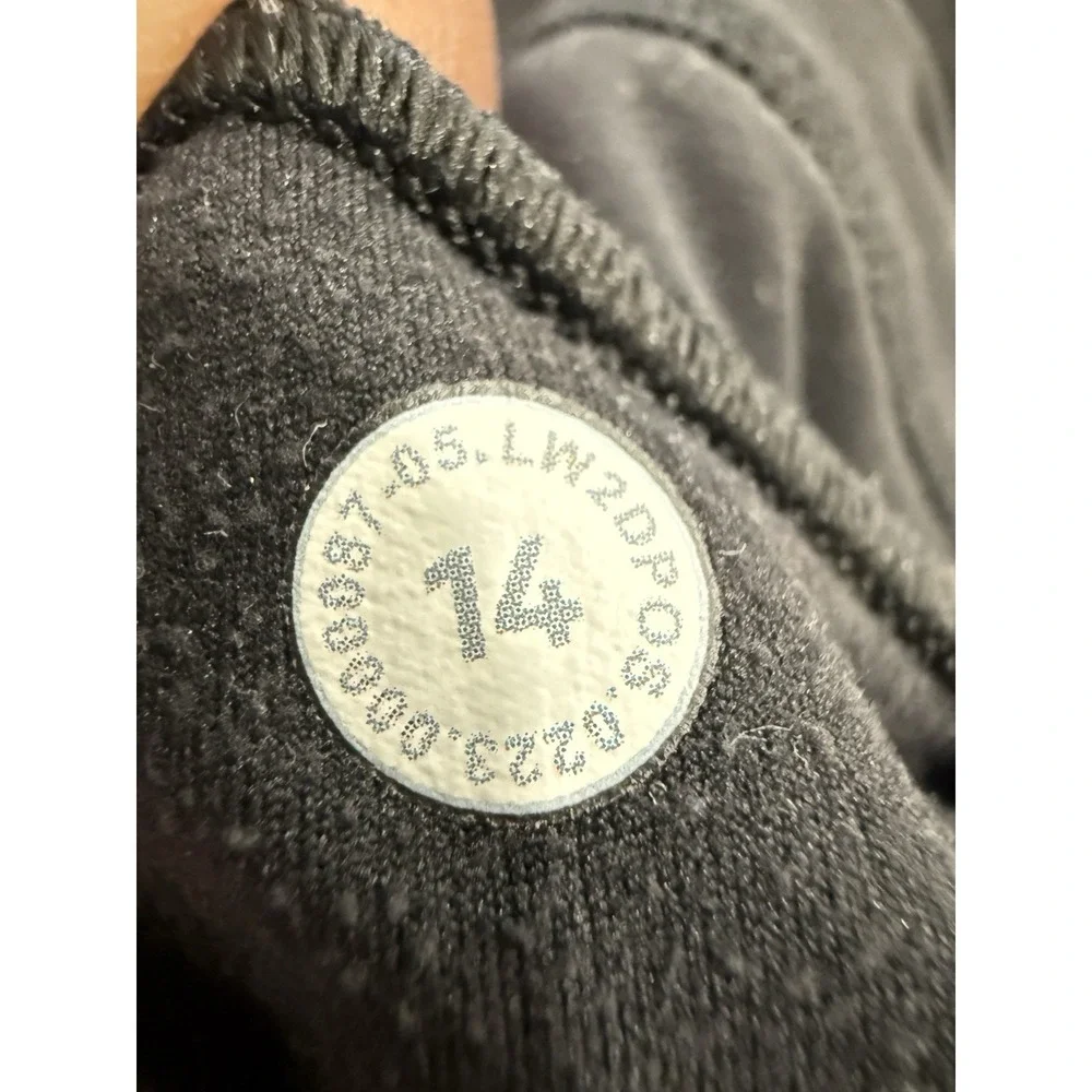 Lululemon‎ Align V-Neck Bra *Light Support, A/B Cup Size 14 Black